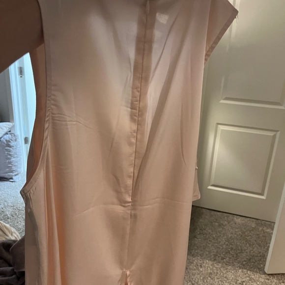 Flowy and stylish pink top - Picture 6 of 6